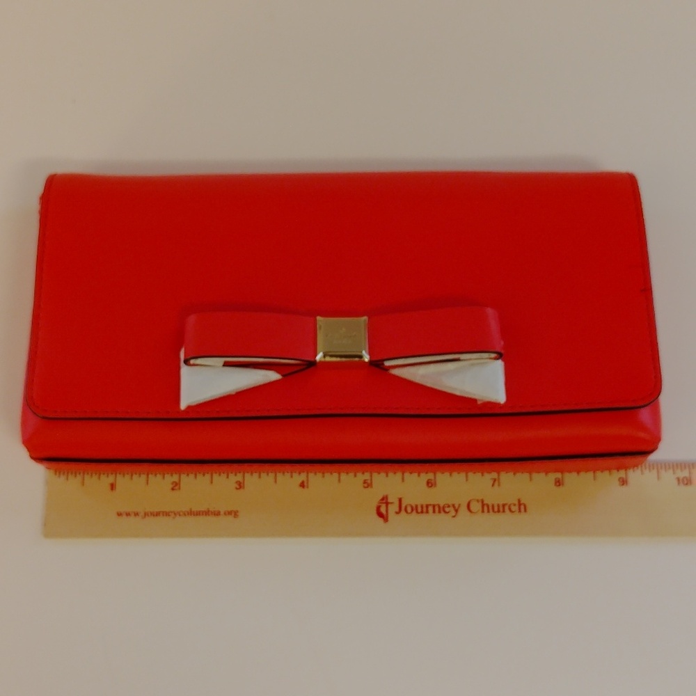 Kate Spade Pink 🩷 Clutch with Silver Bow - Picture 11 of 12
